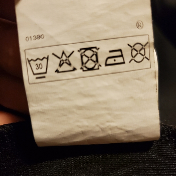 Black pleated dress v-neck - Picture 4 of 5